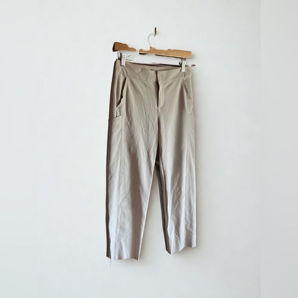 Athleta Stellar Straight Leg Crop Beige Pants